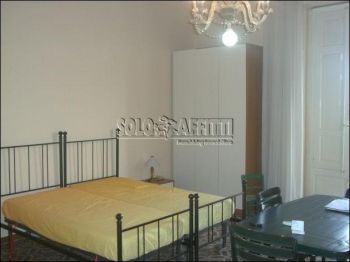 Trilocale arredato con balcone Lungomare