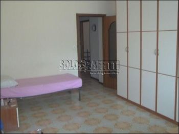 Trilocale arredato con posto auto Via galermo