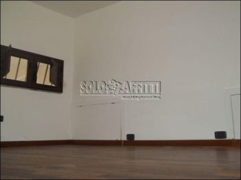 Appartamento arredato con balcone Duomo