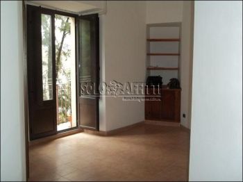 Appartamento arredato con balcone Duomo