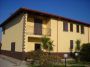 Villa a schiera con posto auto e giardino