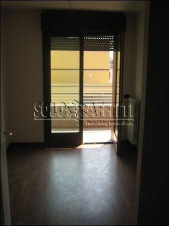 Trilocale con balcone Crescenzago - gorla