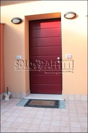 Trilocale con balcone e garage Castegnato