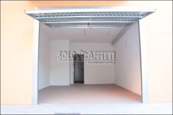 Trilocale con balcone e garage Castegnato