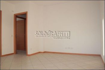 Trilocale con balcone e garage Castegnato