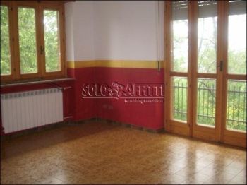 Trilocale con posto auto e balcone Caselette