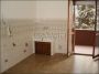 Appartamento con posto auto e balcone