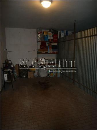 Appartamento con terrazzo e garage Via covignano