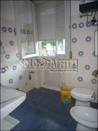 Appartamento con terrazzo e garage Via covignano