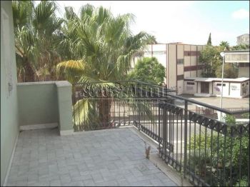 Casa con balcone e garage Via galermo