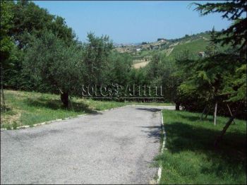 Villa arredata con posto auto Montesilvano