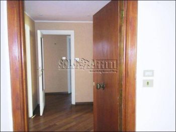 Appartamento con posto auto e balcone