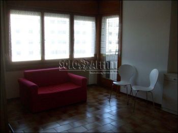 Monolocale arredato con terrazzo Centro storico