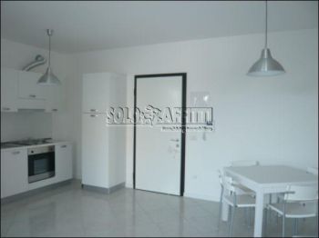 Monolocale con garage e balcone Viserba monte
