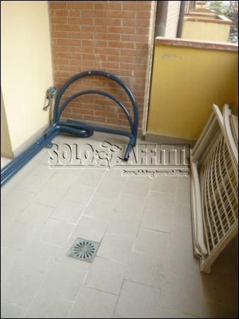 Appartamento arredato con balcone Rivazzurra monte