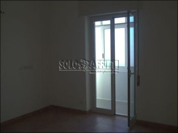 Appartamento con balcone e garage San Gregorio Di Catania
