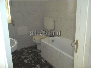 Appartamento con balcone e garage San Gregorio Di Catania