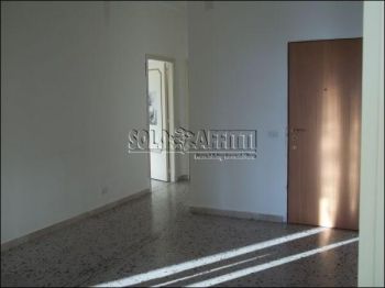 Appartamento con balcone e garage San Gregorio Di Catania