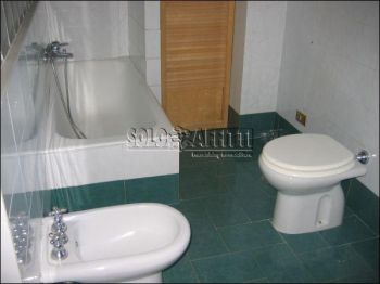 Appartamento con balcone e garage Libert�