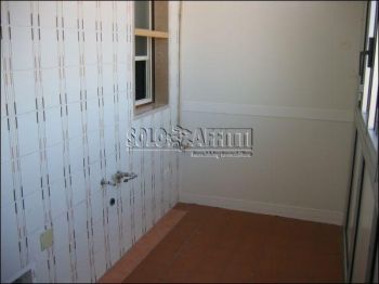 Appartamento con balcone e garage Libert�