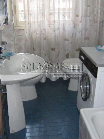 Trilocale arredato con balcone Buccinasco