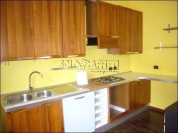 Appartamento arredato con balcone Eur, laurentino, checchignola, montagnola, fonte meravigliosa