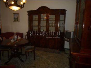 Casa arredata con balcone Marina centro