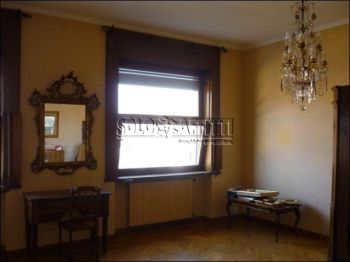 Casa con balcone Centro