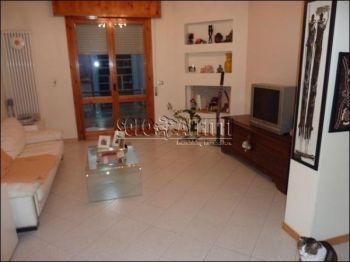 Casa nuova costruzione con balcone Via covignano