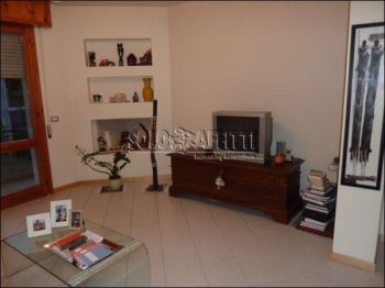 Casa nuova costruzione con balcone Via covignano