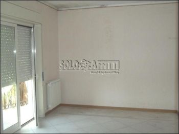 Casa con balcone e garage Via galermo