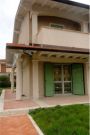 Villa nuova costruzione con balcone