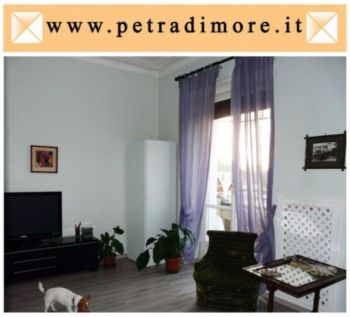 Appartamento arredato con terrazzo Centro - Altre fotografie
