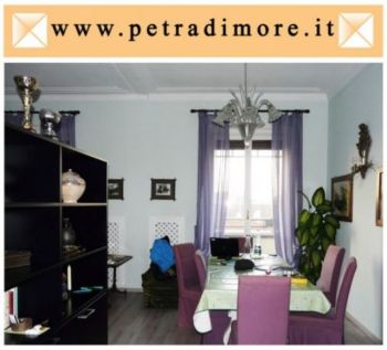 Appartamento arredato con terrazzo Centro - Altre fotografie