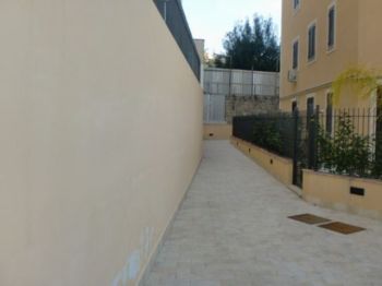 Casa nuova costruzione con giardino - Altre fotografie