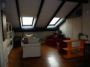 Attico arredato con balcone Centro