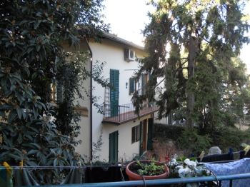 Casa con balcone Firenze
