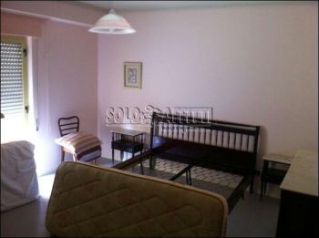Appartamento arredato con posto auto