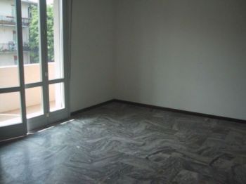 Casa con garage e balcone Capriolo - Altre fotografie