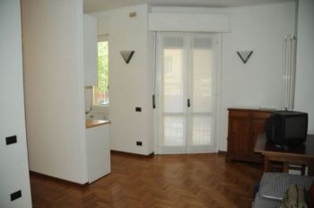 Appartamento arredato con balcone P.ta genova, romolo, solari - Altre fotografie