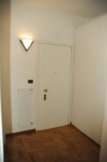 Appartamento arredato con balcone P.ta genova, romolo, solari - Altre fotografie