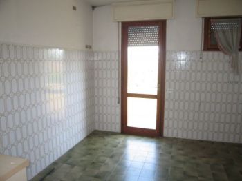 Villa con posto auto e terrazzo Caselle