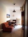 Bilocale arredato con balcone Centro