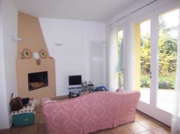 Appartamento con giardino arredato Colli
