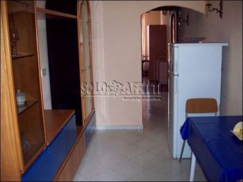 Bilocale studenti con balcone Centro