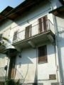 Appartamento con balcone e giardino
