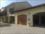 Villa con garage e balcone Ornago