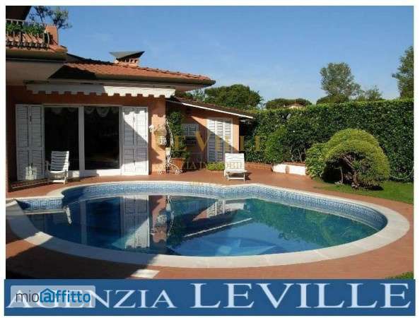 Villa arredata con piscina Pietrasanta