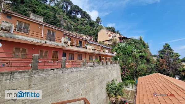 Bilocale arredato con terrazzo Messina