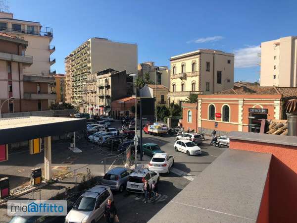 Bilocale arredato con terrazzo Catania